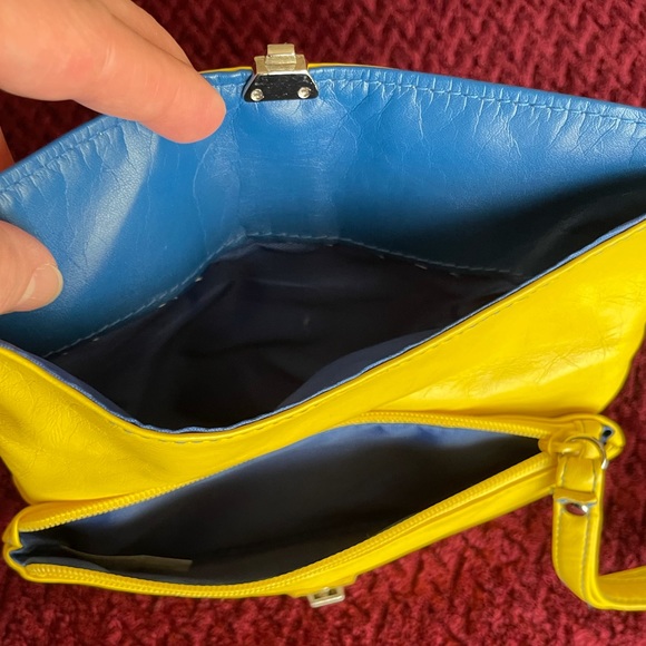 🍋 Vintage Yellow Folding Wallet - Picture 4 of 8